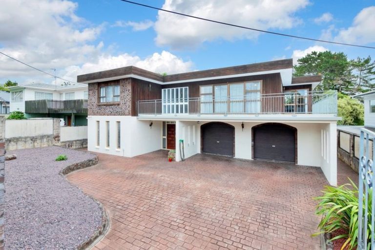 Photo of property in 298 Royal Road, Massey, Auckland, 0614