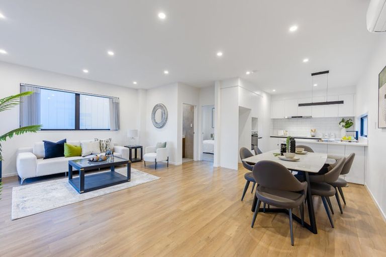 Photo of property in 4/258 Lake Road, Hauraki, Auckland, 0622