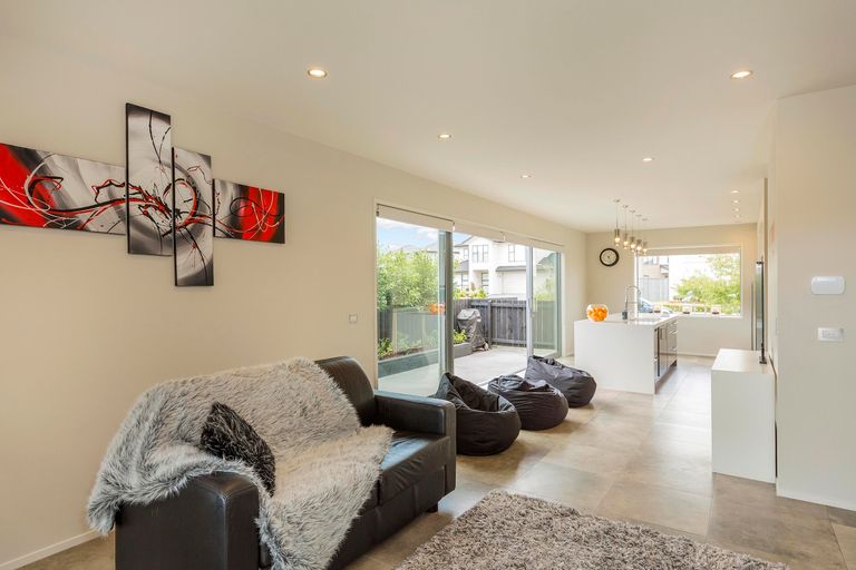 Photo of property in 17 Bayvista Drive, Karaka, Papakura, 2113