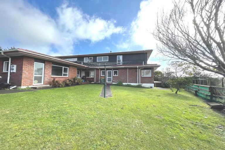 Photo of property in 74 Deacon Road, Riverhead, Kumeu, 0892