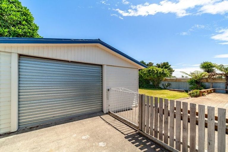Photo of property in 36 Upham Street, Havelock North, 4130