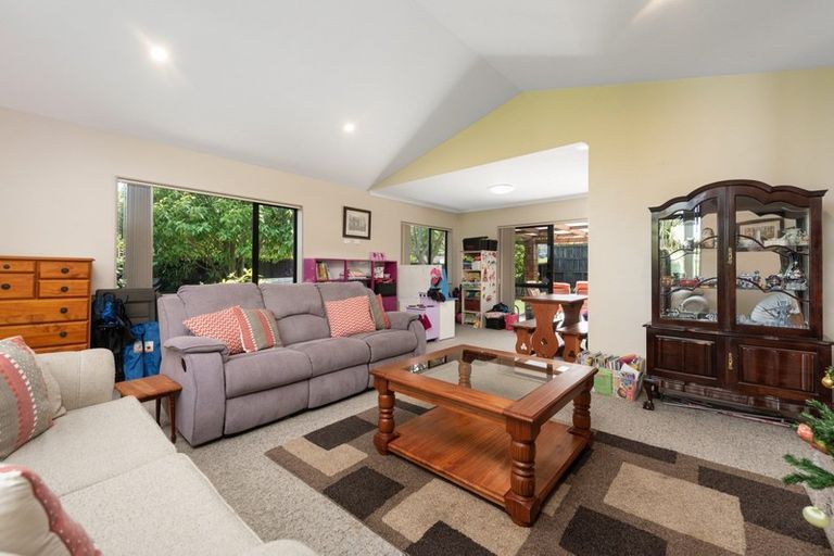 Photo of property in 1 Lark Place, Welcome Bay, Tauranga, 3112