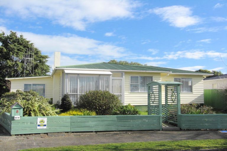 Photo of property in 8 Fox Street, Levin, 5510