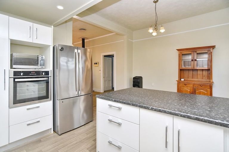 Photo of property in 137 Geraldine Street, Edgeware, Christchurch, 8013