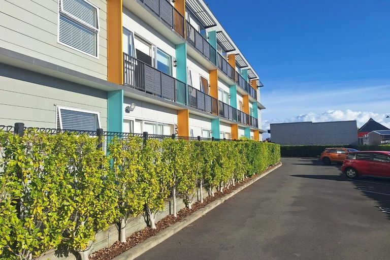 Photo of property in 19 Charles Street, Papatoetoe, Auckland, 2025