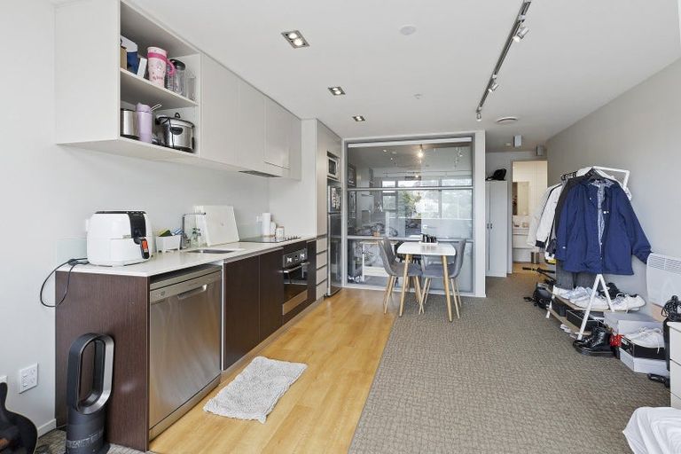 Photo of property in Masina Apartments, 312/80u Riddiford Street, Newtown, Wellington, 6021
