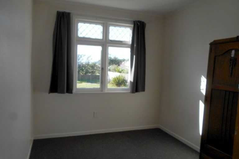 Photo of property in 97 Endeavour Street, Lyall Bay, Wellington, 6022