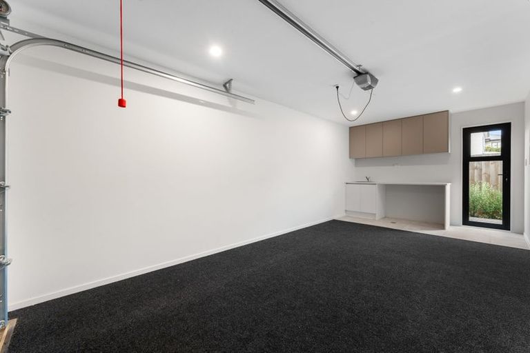 Photo of property in 4/27 Taikata Road, Te Atatu Peninsula, Auckland, 0610