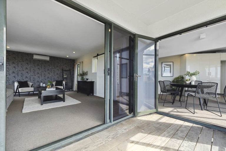 Photo of property in 65 Hinewa Road, Otumoetai, Tauranga, 3110