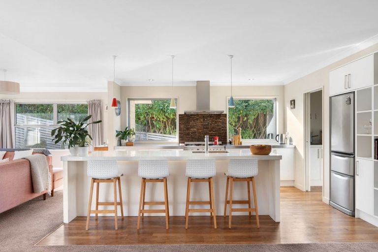 Photo of property in 37 Highgrove, Saint Clair, Dunedin, 9012