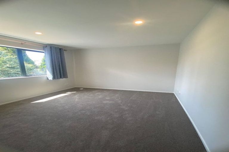 Photo of property in 31b Weldene Avenue, Glenfield, Auckland, 0629