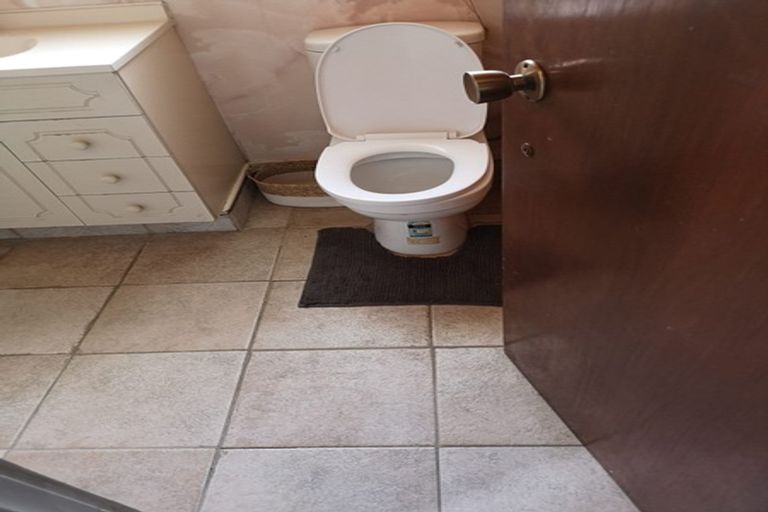 Photo of property in 405 Don Buck Road, Massey, Auckland, 0614