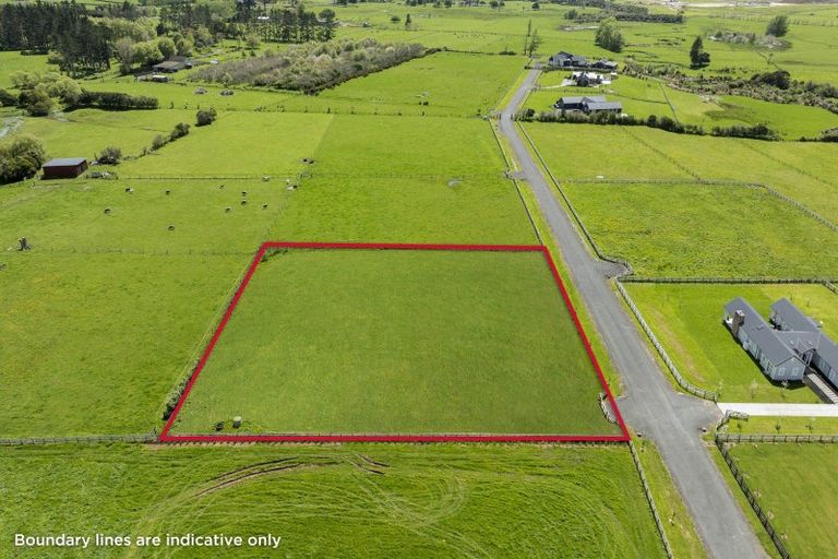 Photo of property in 46 Taitaia Lane, Clevedon, 2582