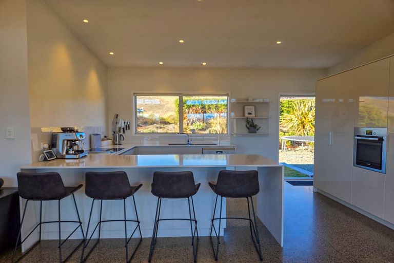 Photo of property in 10 Manning Place, Lake Tekapo, 7999