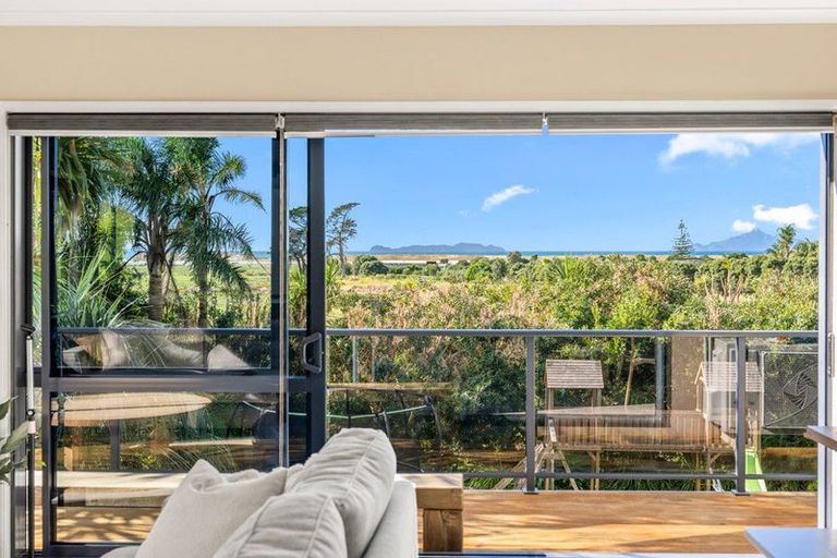 Photo of property in 381 Cove Road, Waipu, 0582