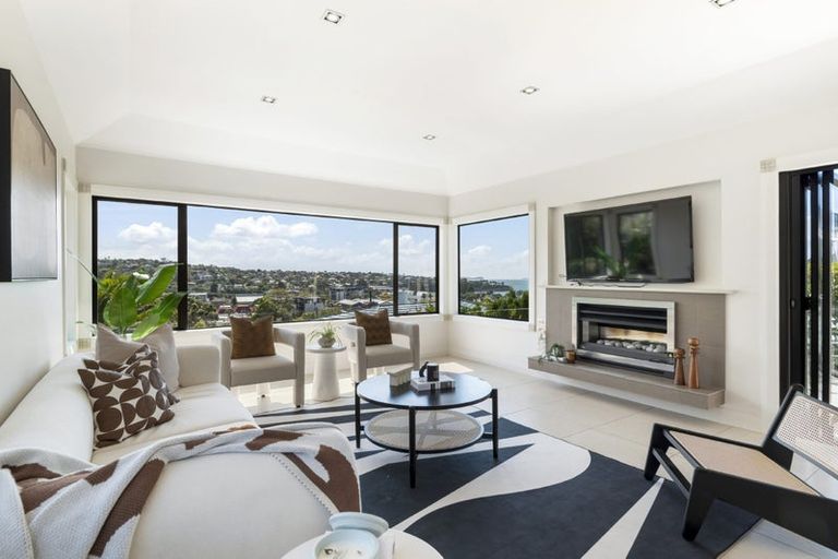 Photo of property in 34 Browns Bay Road, Rothesay Bay, Auckland, 0630