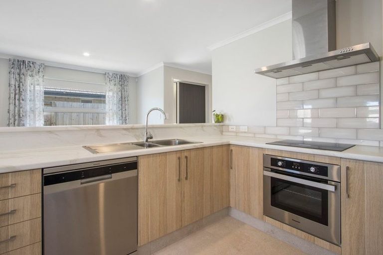 Photo of property in 13 Eastbank Drive, Katikati, 3129