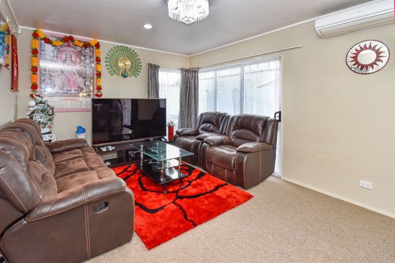 Photo of property in 76a Browns Road, Manurewa, Auckland, 2102