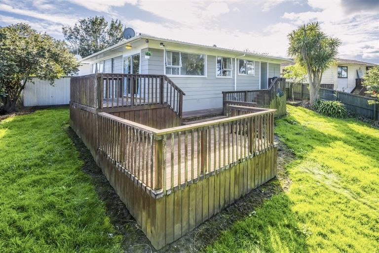 Photo of property in 2/118 Hillcrest Road, Papatoetoe, Auckland, 2025