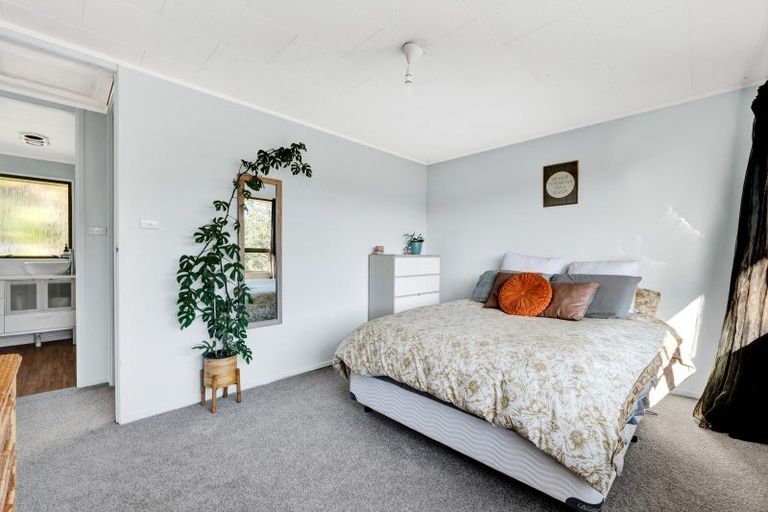 Photo of property in 5 Hobart Drive, Spotswood, New Plymouth, 4310