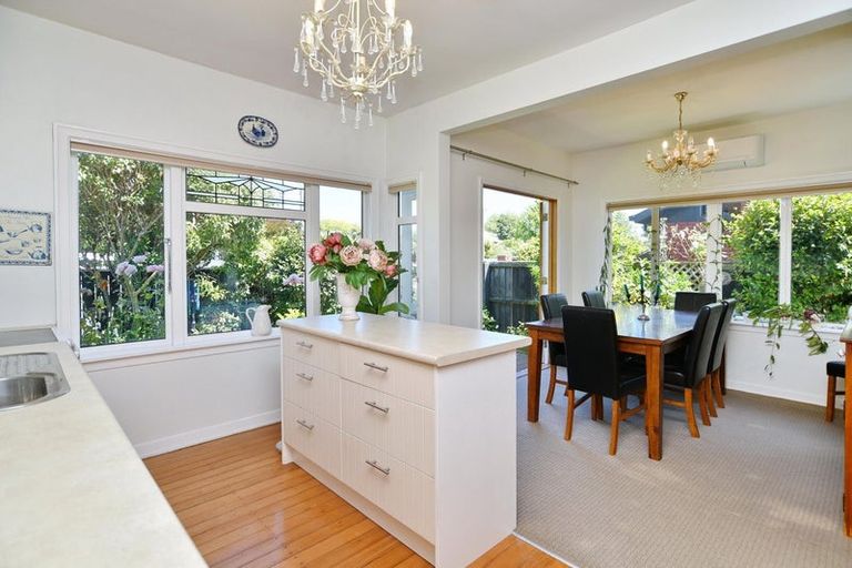Photo of property in 1/2 Barrington Street, Somerfield, Christchurch, 8024