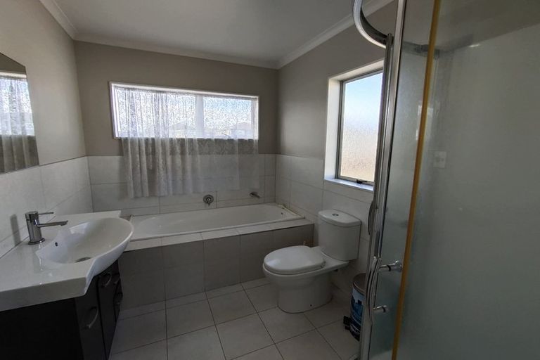 Photo of property in 15 Coolaghy Drive, Flat Bush, Auckland, 2019
