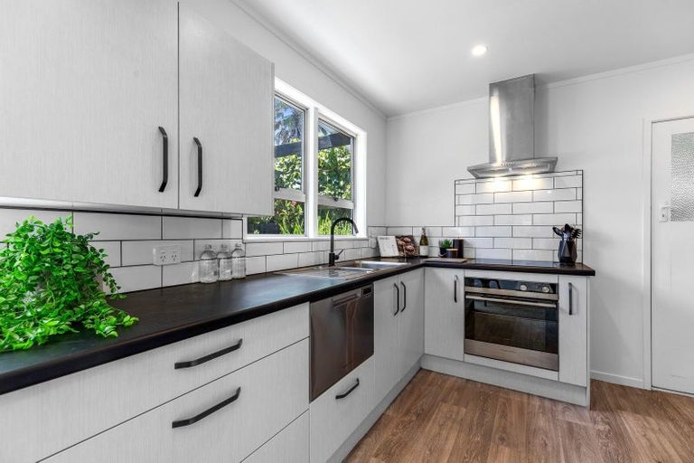 Photo of property in 89a Simpson Road, Papamoa Beach, Papamoa, 3118