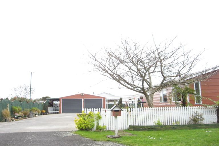 Photo of property in 9 Whitcombe Street, Lepperton, New Plymouth, 4373