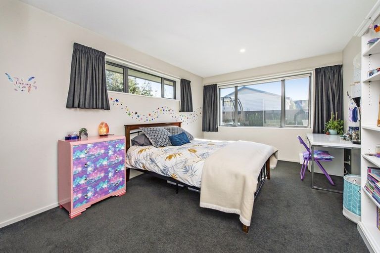 Photo of property in 15 Cameron Crescent, Rolleston, 7614