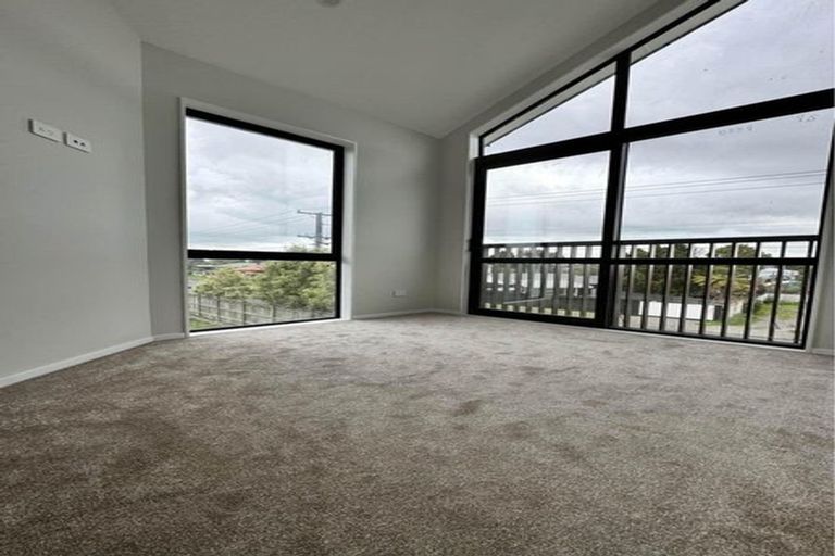 Photo of property in 91a Porchester Road, Papakura, 2110