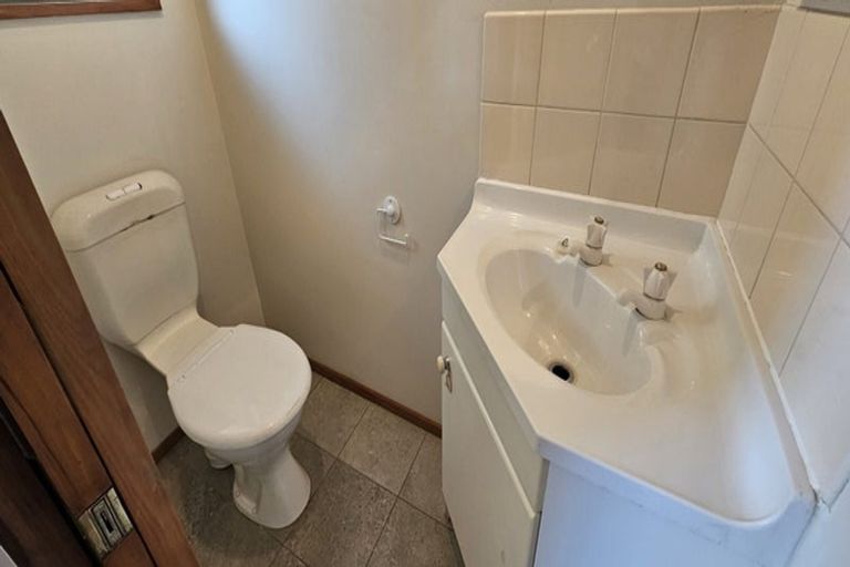 Photo of property in 15 Brockworth Place, Riccarton, Christchurch, 8011