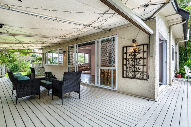 Photo of property in 490 Te Atatu Road, Te Atatu Peninsula, Auckland, 0610