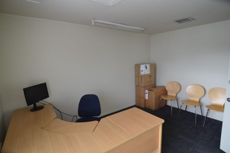 Photo of property in 1d Daytona Road, Henderson, Auckland, 0610