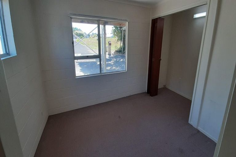 Photo of property in 377 East Coast Road, Mairangi Bay, Auckland, 0630
