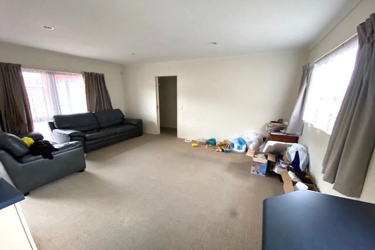 Photo of property in 48a Beauchamp Street, Tawa, Wellington, 5028