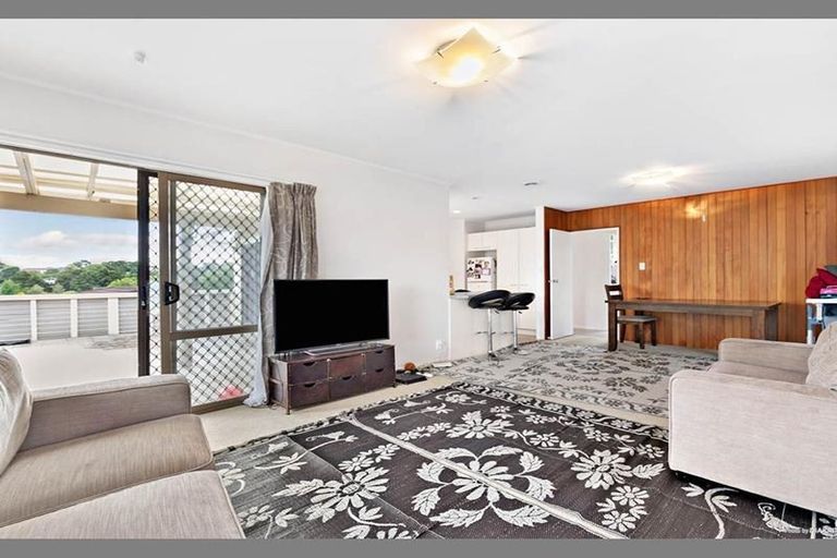 Photo of property in 20 Ransom Smyth Drive, Goodwood Heights, Auckland, 2105