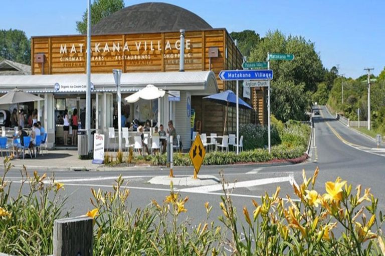 Photo of property in 14 Tiaki Lane, Matakana, 0985