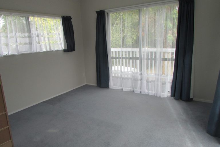 Photo of property in 14 Stottholm Road, Titirangi, Auckland, 0604