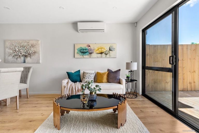 Photo of property in 24 Carnoustie Drive, Wattle Downs, Auckland, 2103