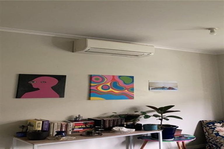 Photo of property in 82 Glenmore Street, Northland, Wellington, 6012