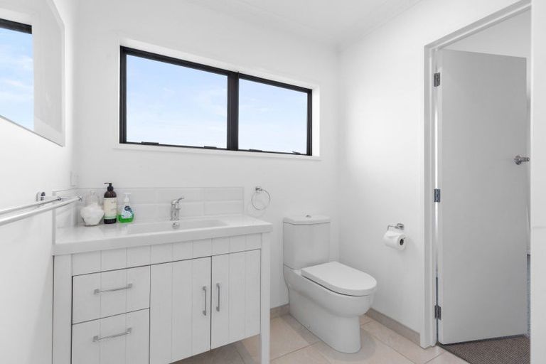 Photo of property in 8 Aylesbury Terrace, Otumoetai, Tauranga, 3110