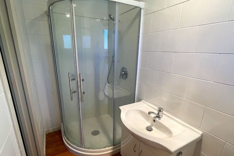 Photo of property in 2 Shaftesbury Street, Avonhead, Christchurch, 8042