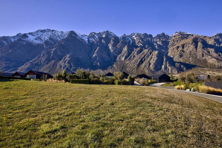 Photo of property in 14 Glenfiddich Road, Jacks Point, Queenstown, 9371