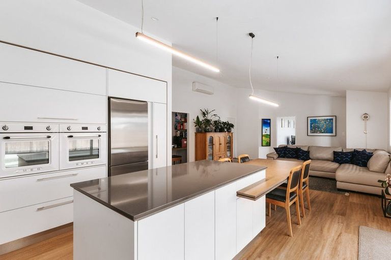 Photo of property in 18 Moira Close, Welcome Bay, Tauranga, 3175