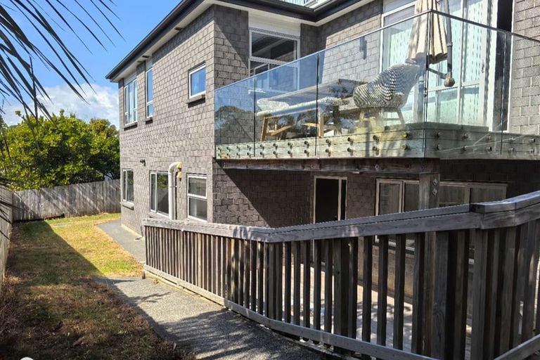 Photo of property in 116b Weatherly Road, Torbay, Auckland, 0630