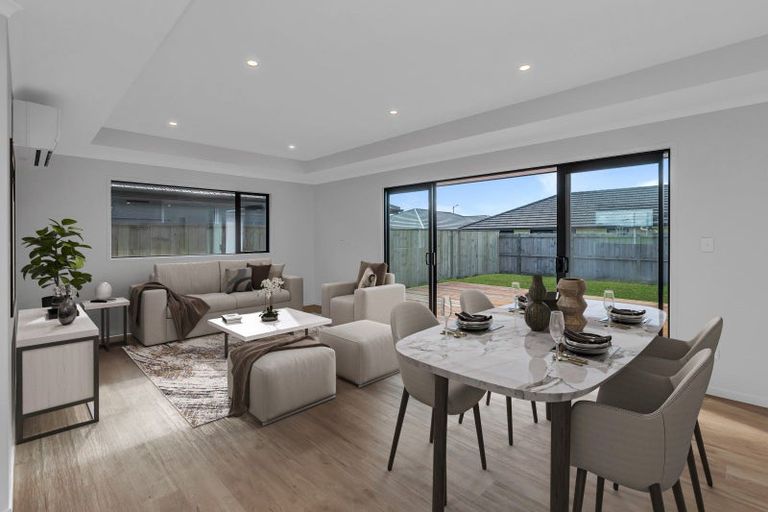 Photo of property in 11 Kapiakauri Road, One Tree Point, 0118