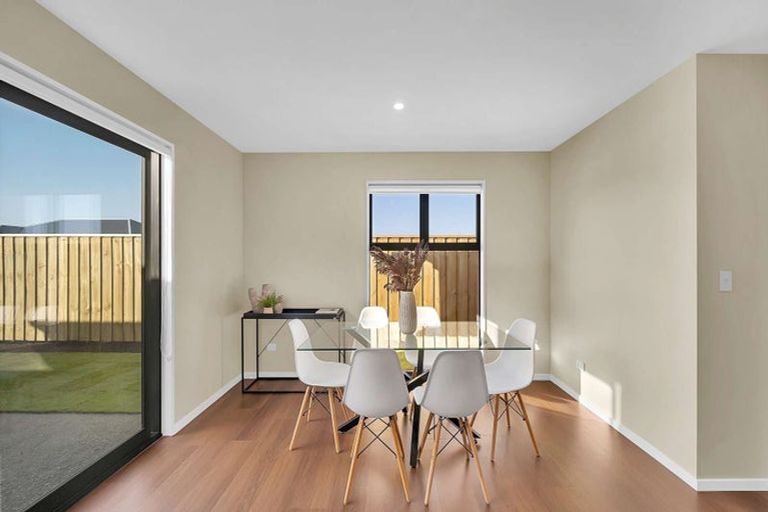 Photo of property in 21 Ellmers Street, Woodend, 7691