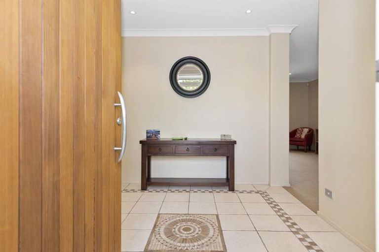 Photo of property in 8 Ravenscourt Place, Huntington, Hamilton, 3210