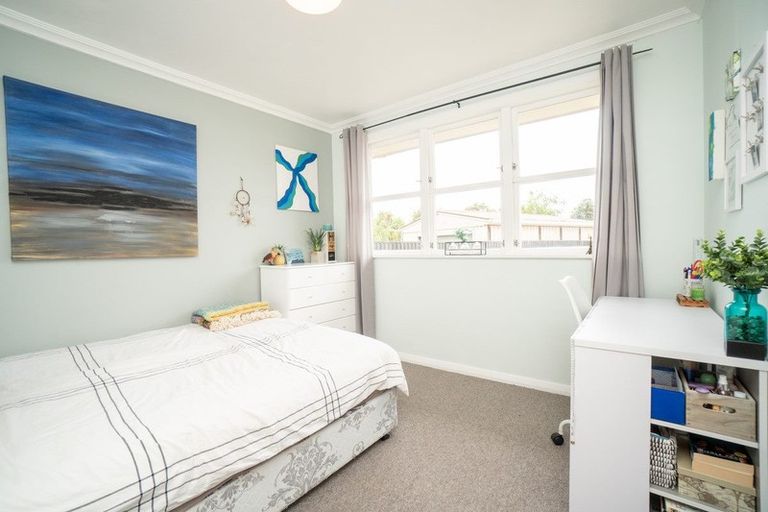 Photo of property in 8 Flint Street, Milson, Palmerston North, 4414