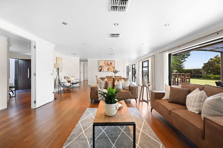 Photo of property in 16 Hampshire Court, Flagstaff, Hamilton, 3210